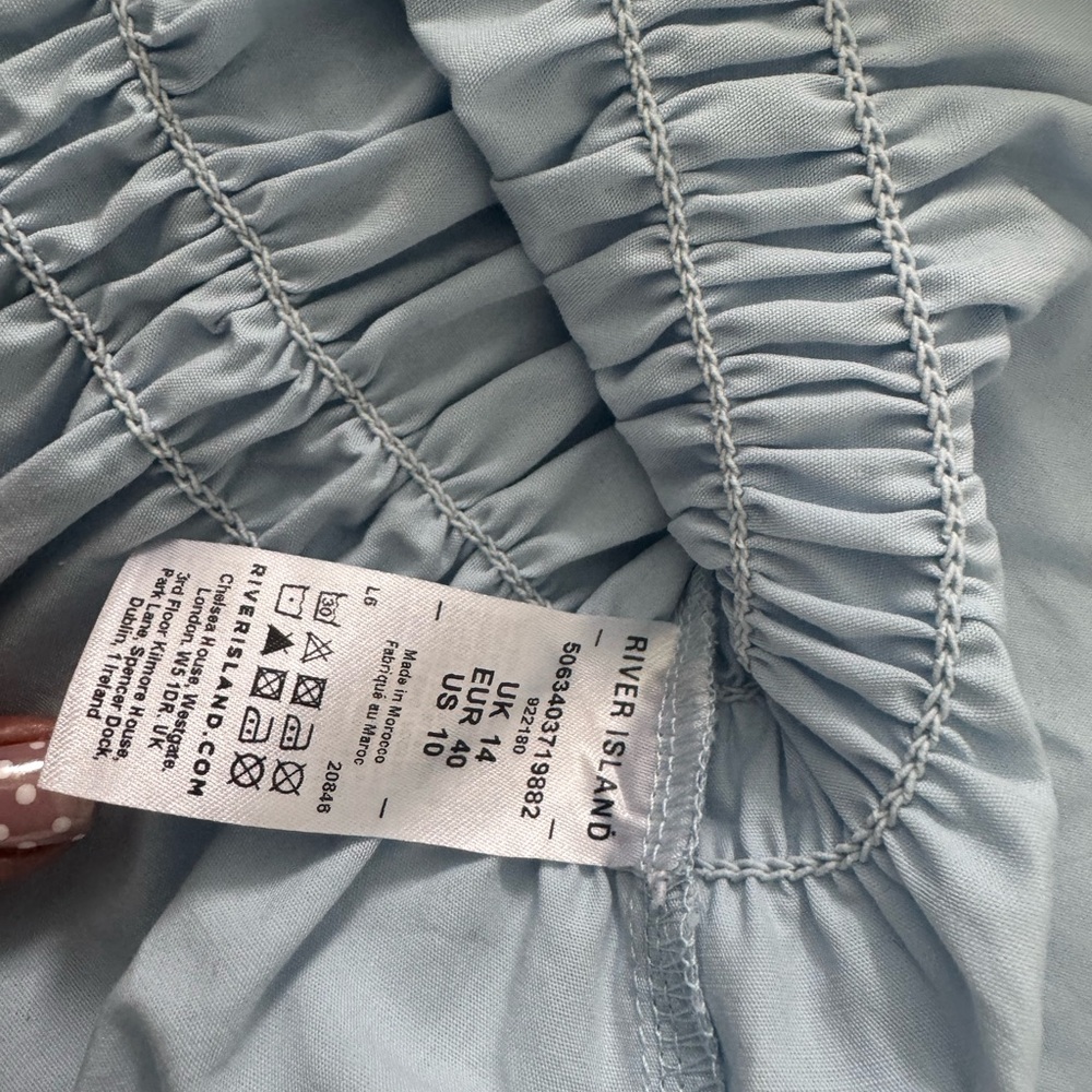 River Island Light Blue Smocked Top with Puff Sleeves - Picture 2 of 2